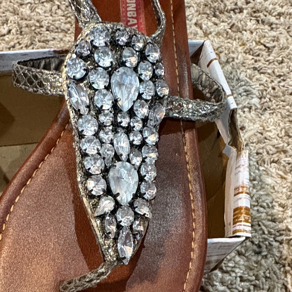 UNIONBAY Rhinestone Sandals - Picture 3 of 6